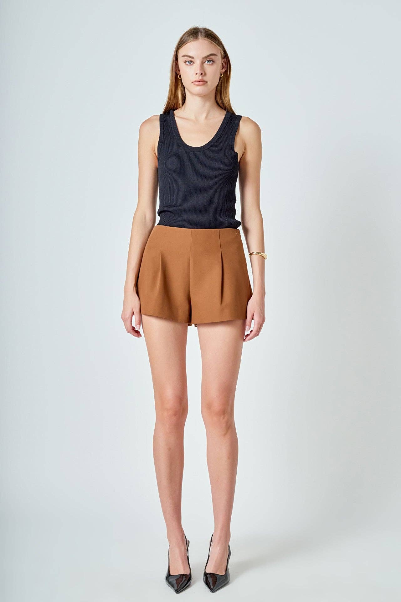 LOW RISE TAILORED SHORTS