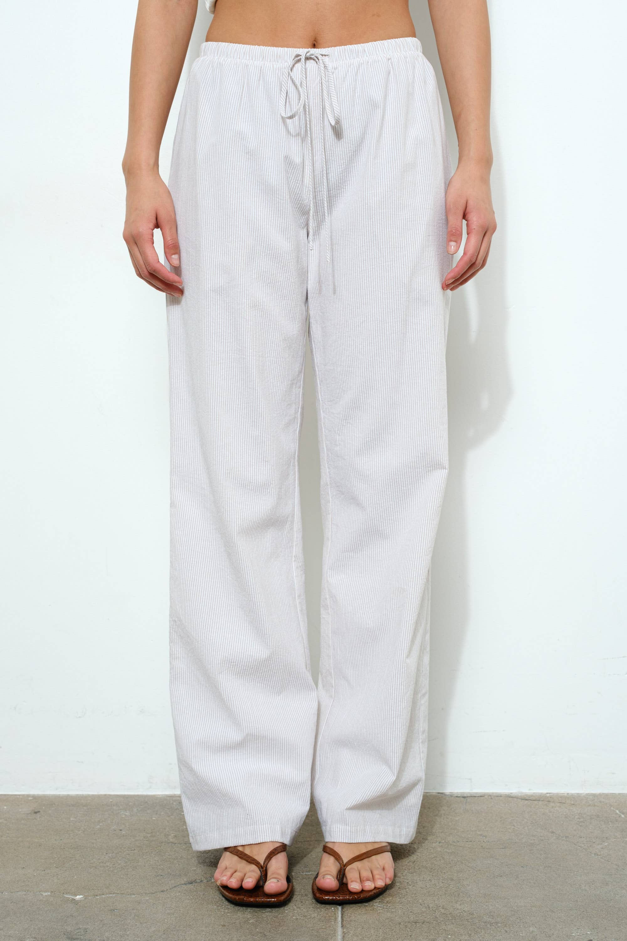 SIMPLE DRAWSTRING PANTS