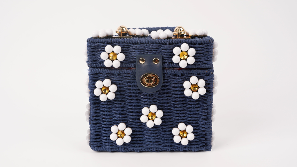 WICKER BUCKET DAISY FLOWER PURSE