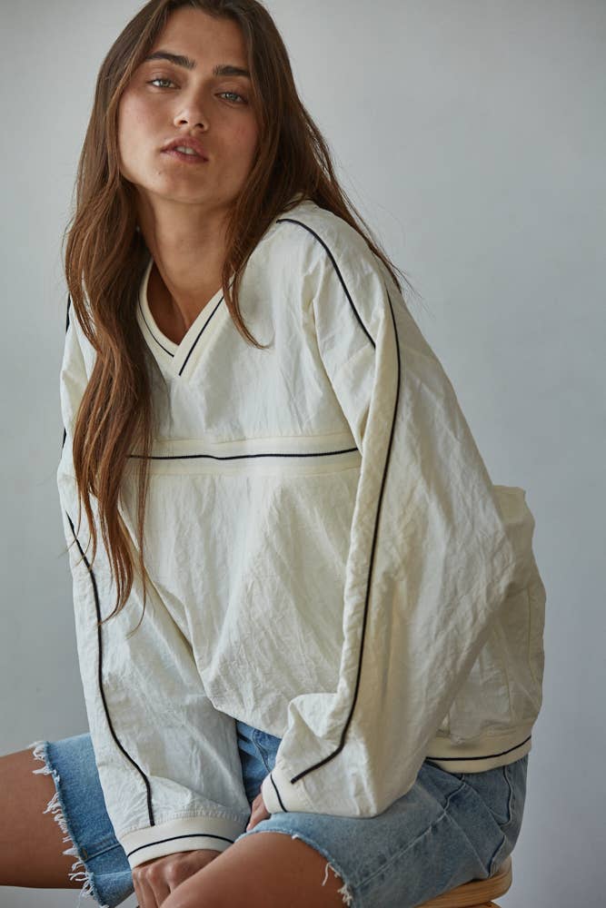 Woven Nylon Wrinkled Texture V-Neck Long Sleeve Pull