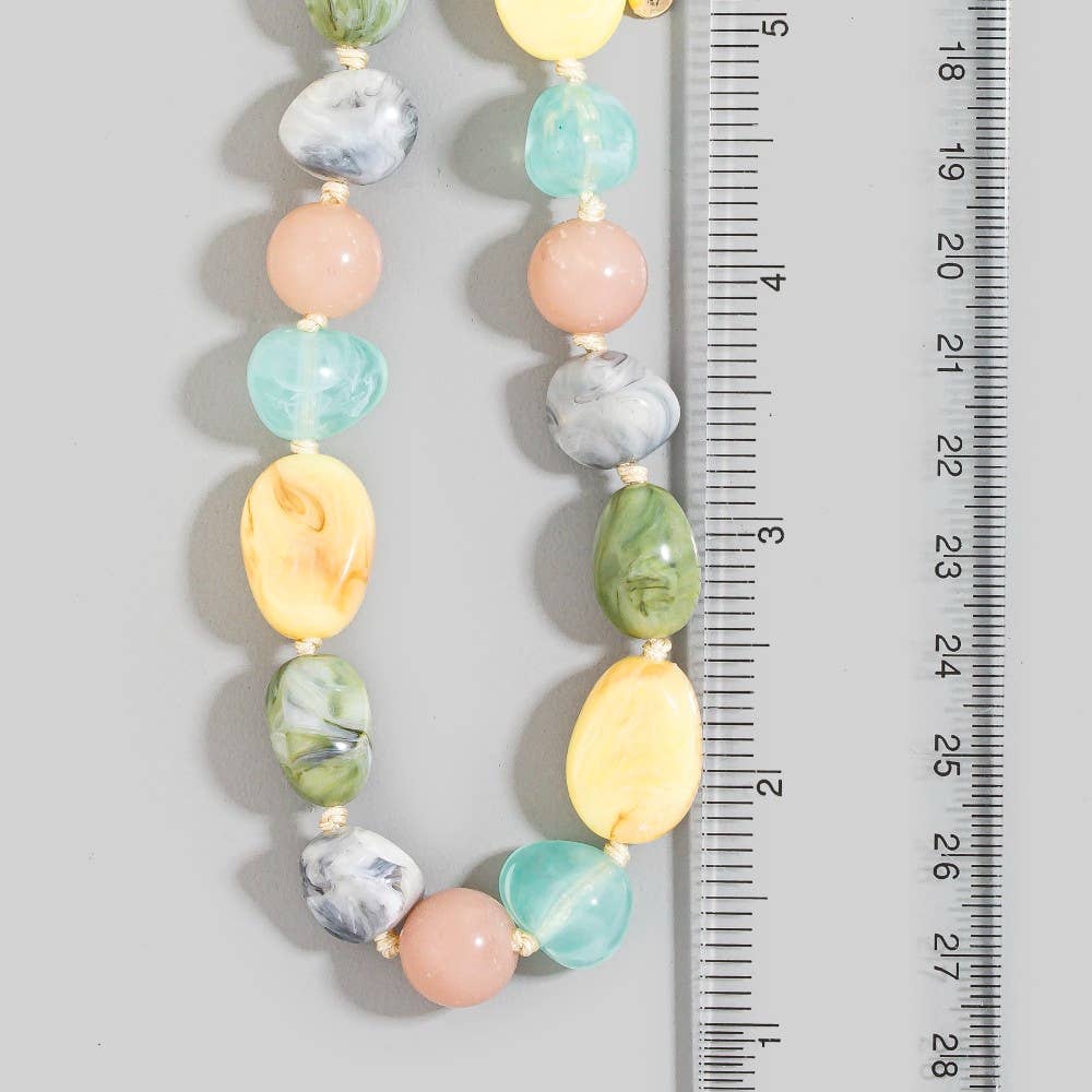 MARBLE RESIN BEADED NECKLACE