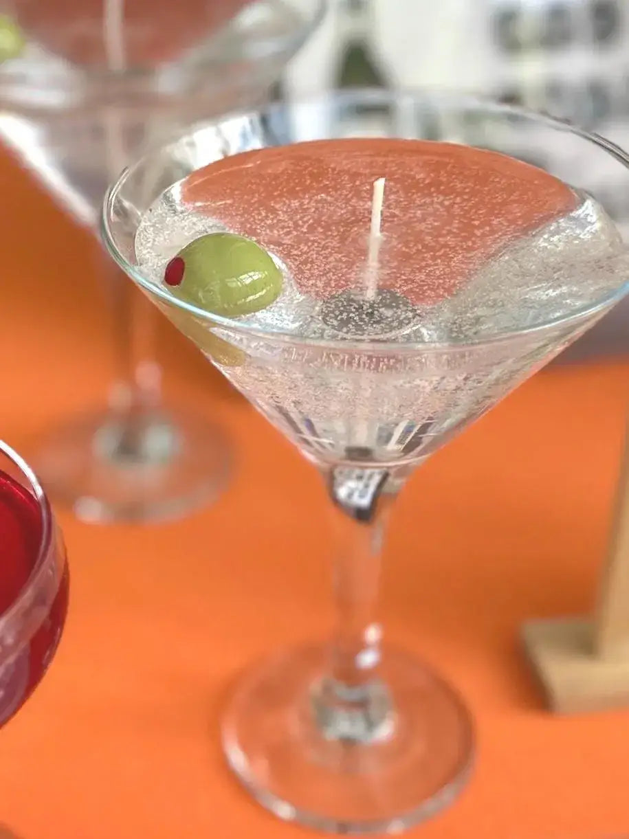Scented 7.5oz. Dirty Martini Candle. Gin. Vodka. Olives.