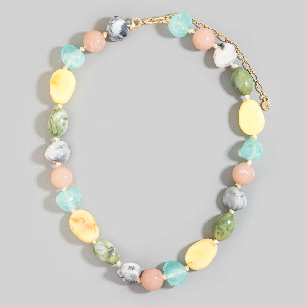 MARBLE RESIN BEADED NECKLACE