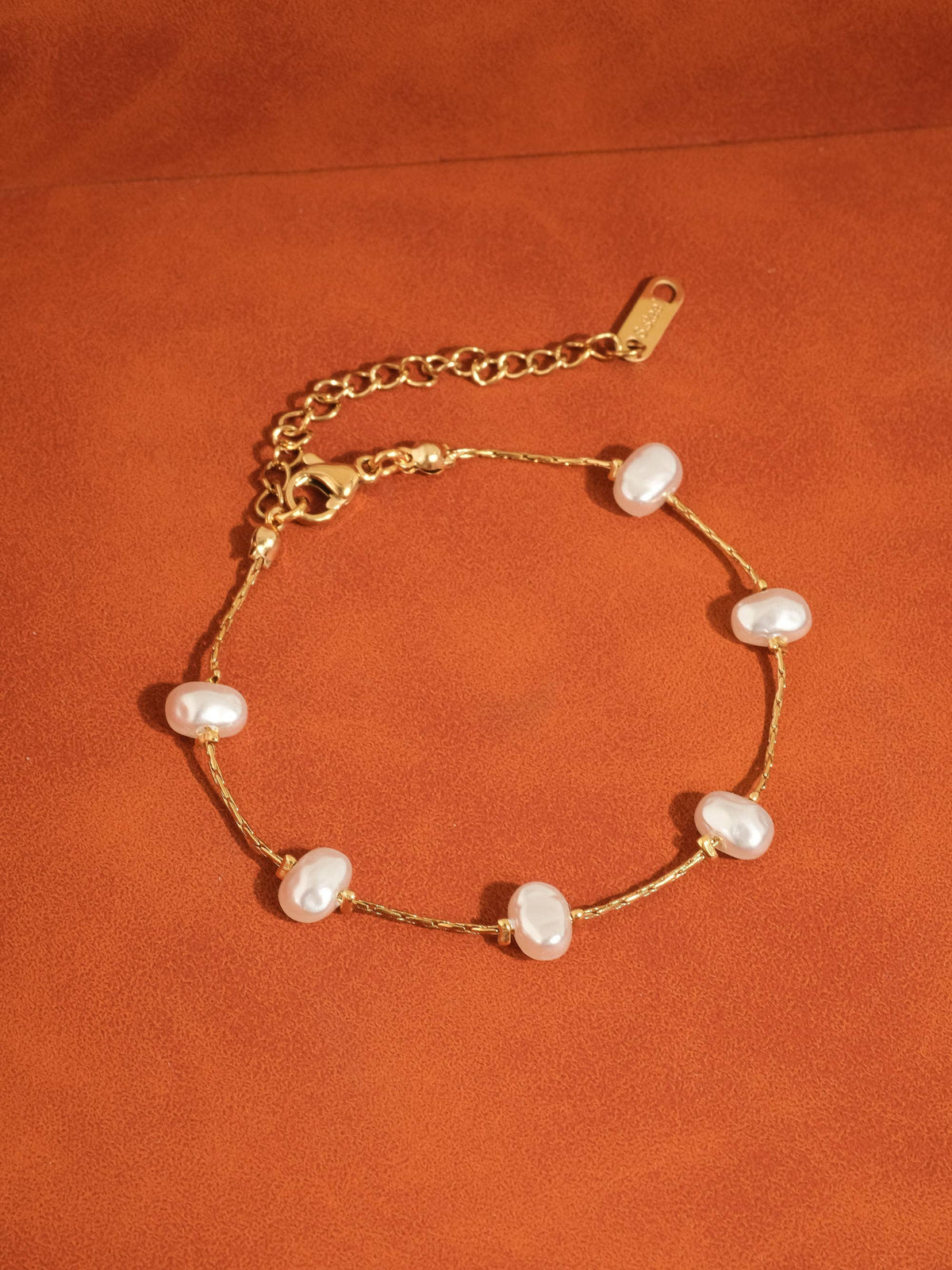 IDA PEARL NECKLACE