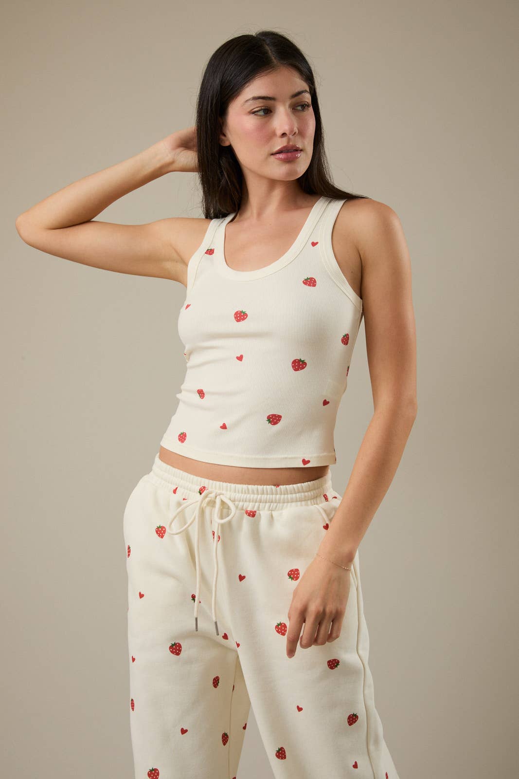 Scoop Neck Sleeveless Strawberry Print Tank top