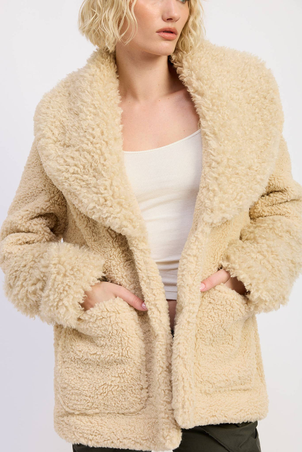 Fur Trimmed Fleece Jacket With Packets