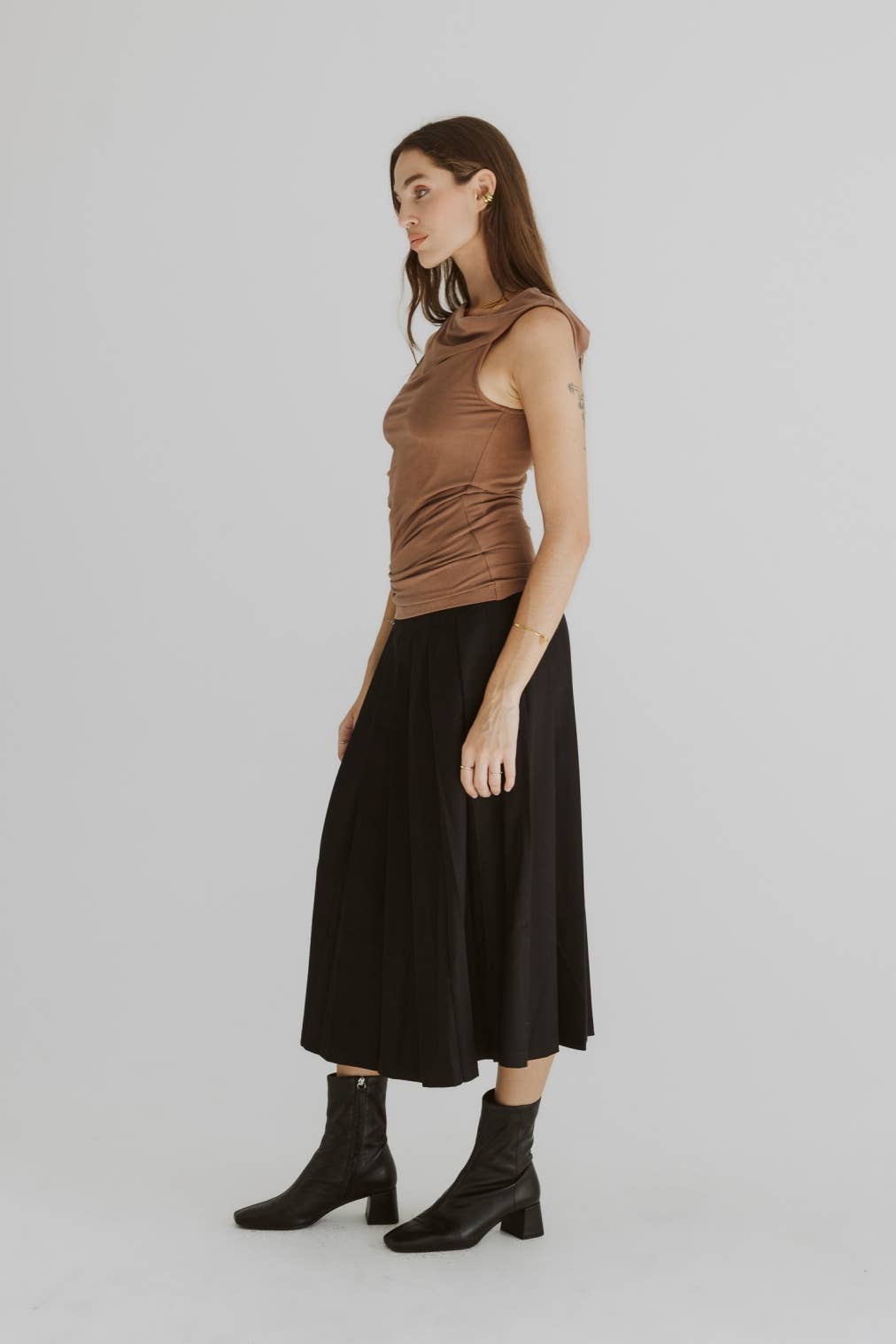 The Emilia Top | Asymmetrical Twist Shoulder Top