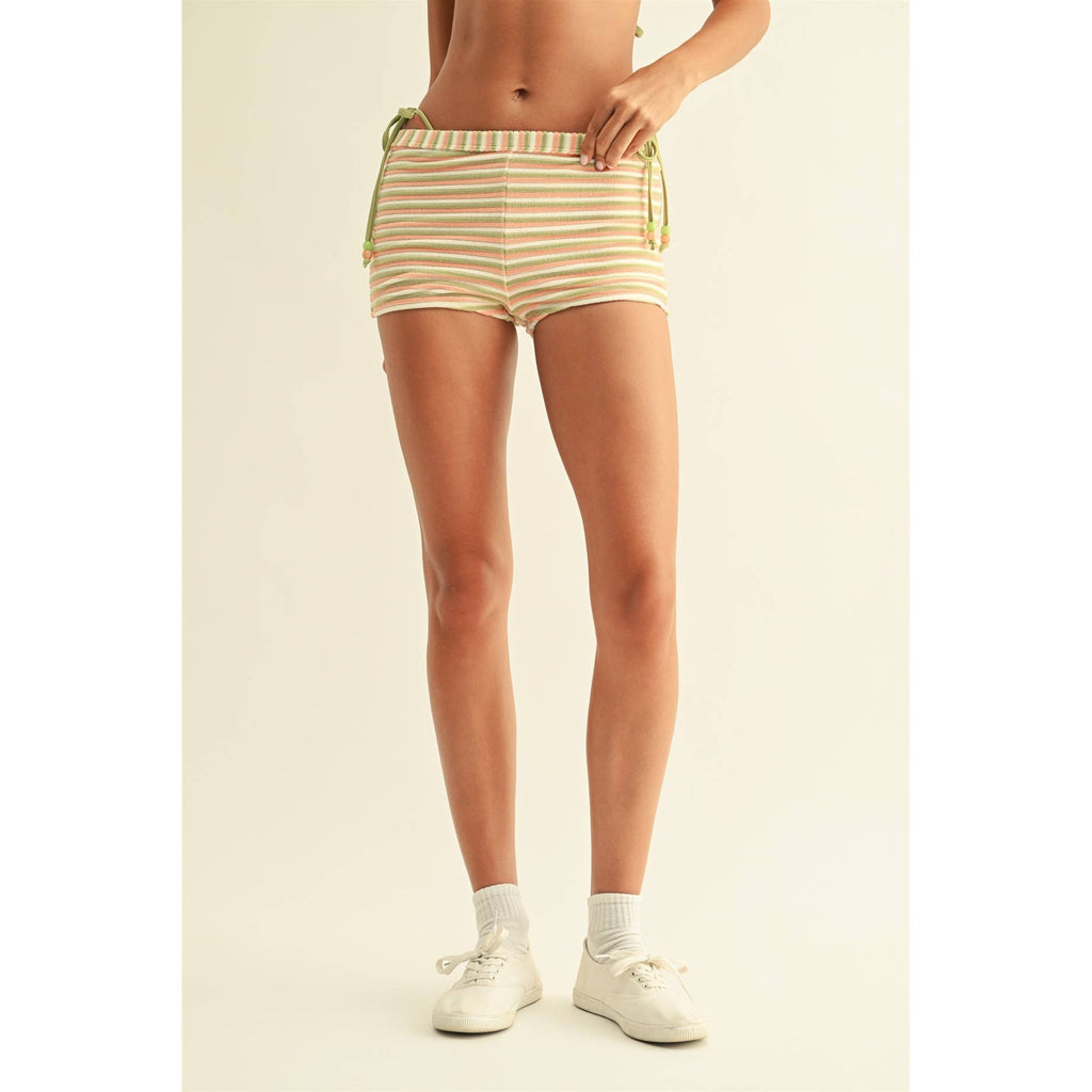 WONDERLAND SHORT