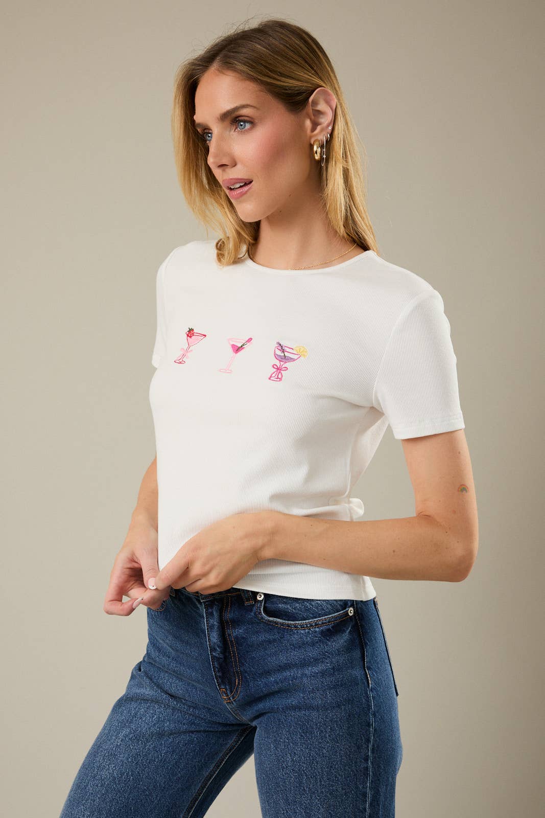 ROUND NECK SHORT SLEEVE COCKTAIL EMBROIDERED RIBBED TOP