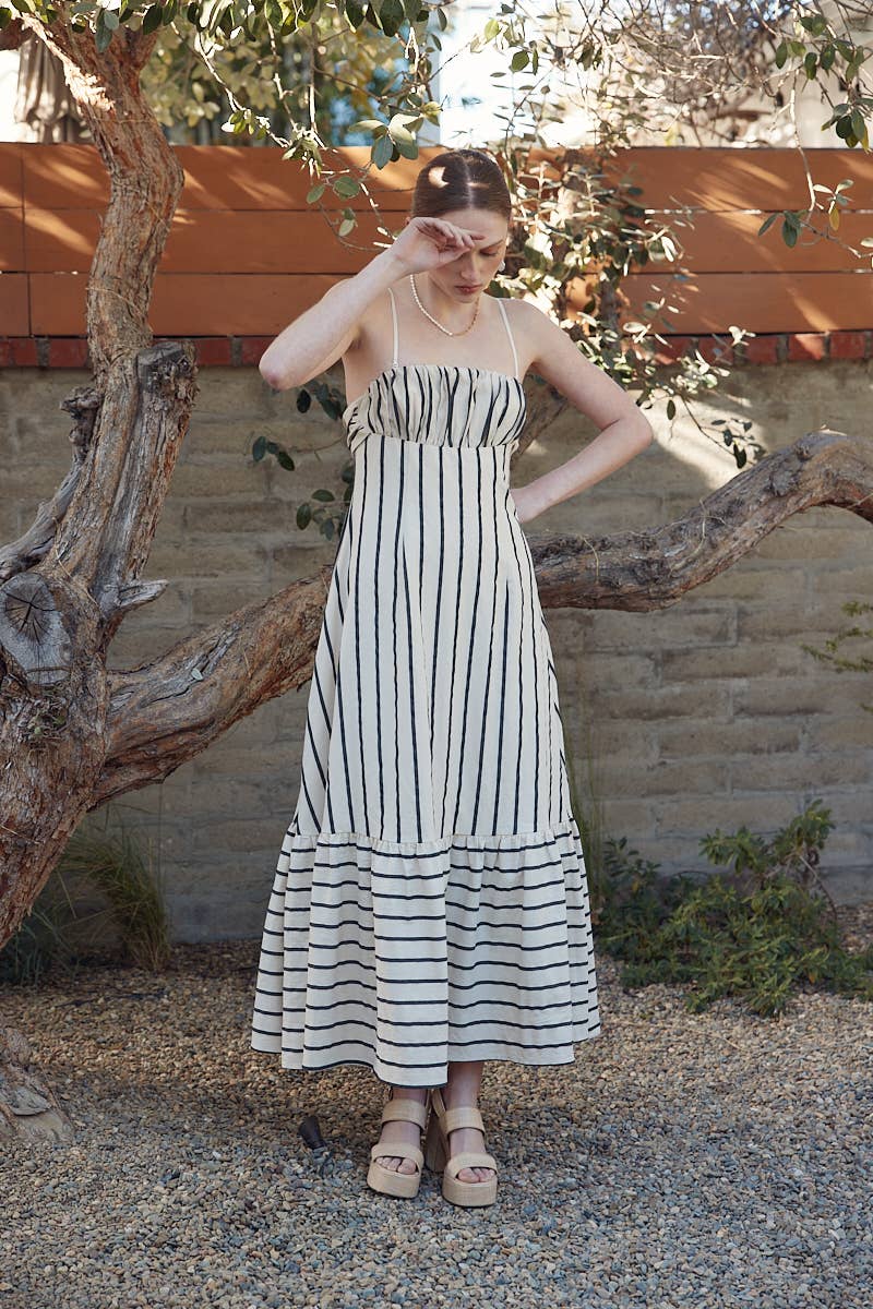 STRAPLESS STRIPES BACK TIE STRAP MAXI DRESS