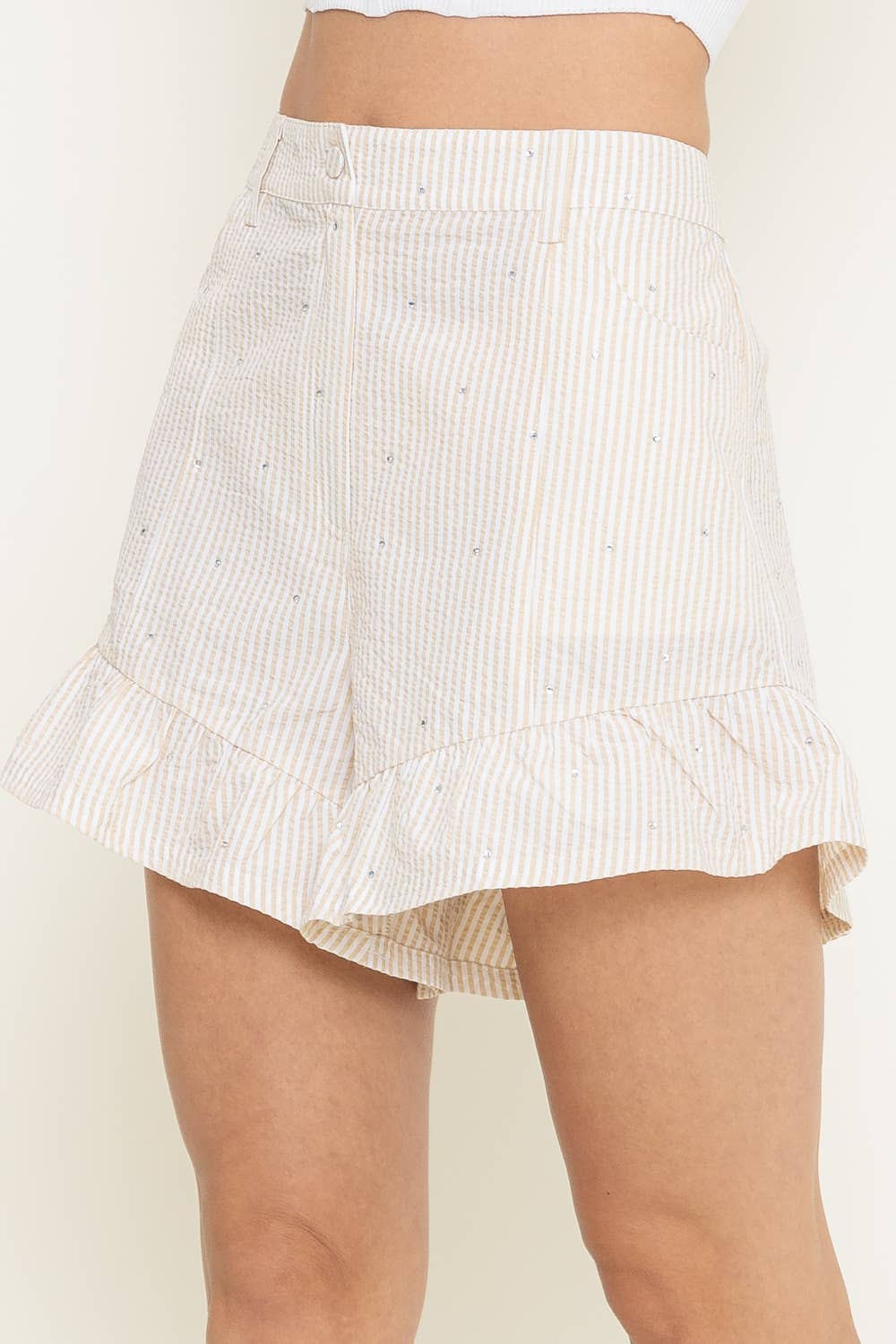 CHIC CRYSTAL RUFFLED BOTTOM HEM SHORT SHORTS
