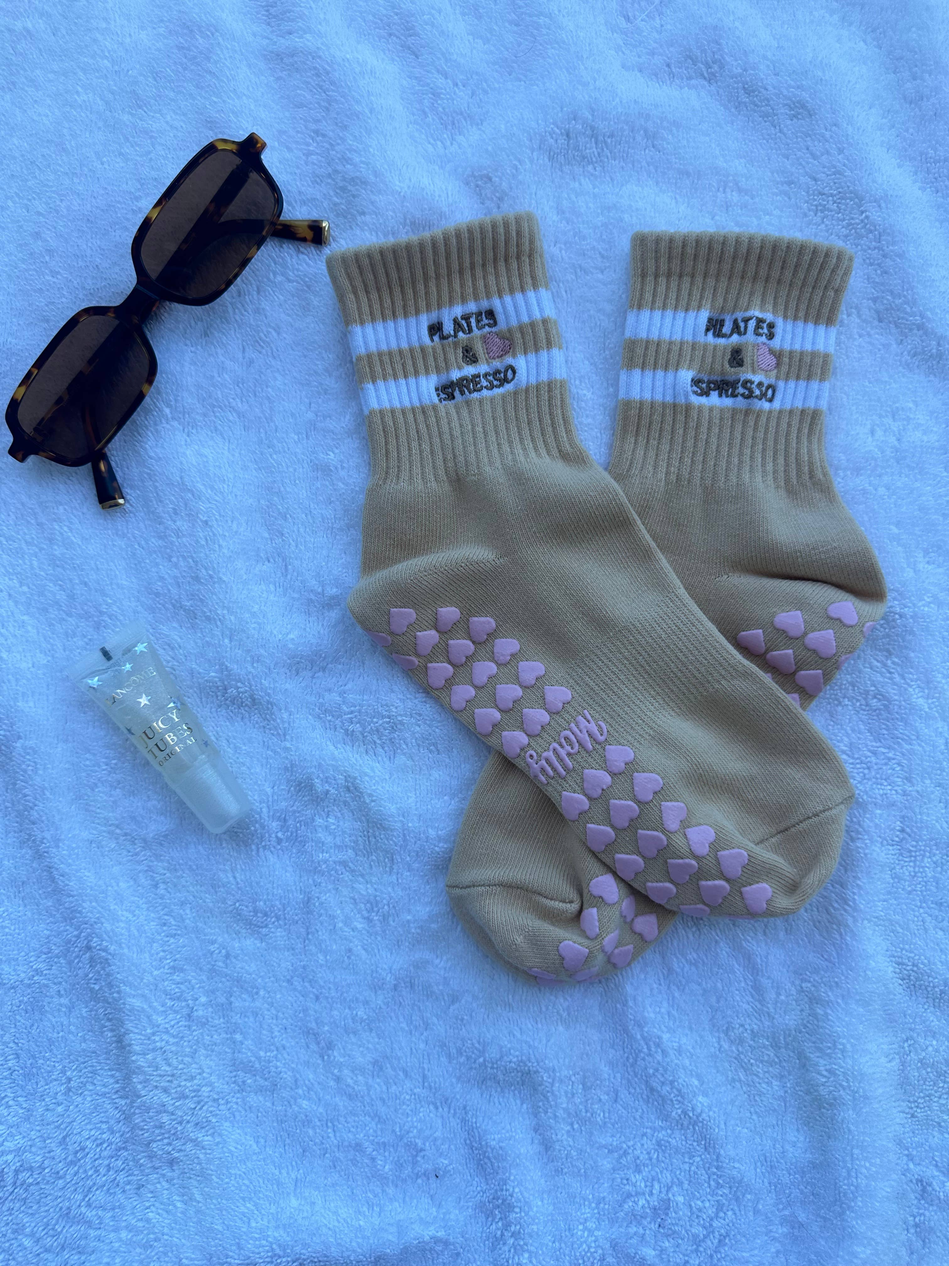 PILATES & ESPRESSO tan grip sock with pink heart grips