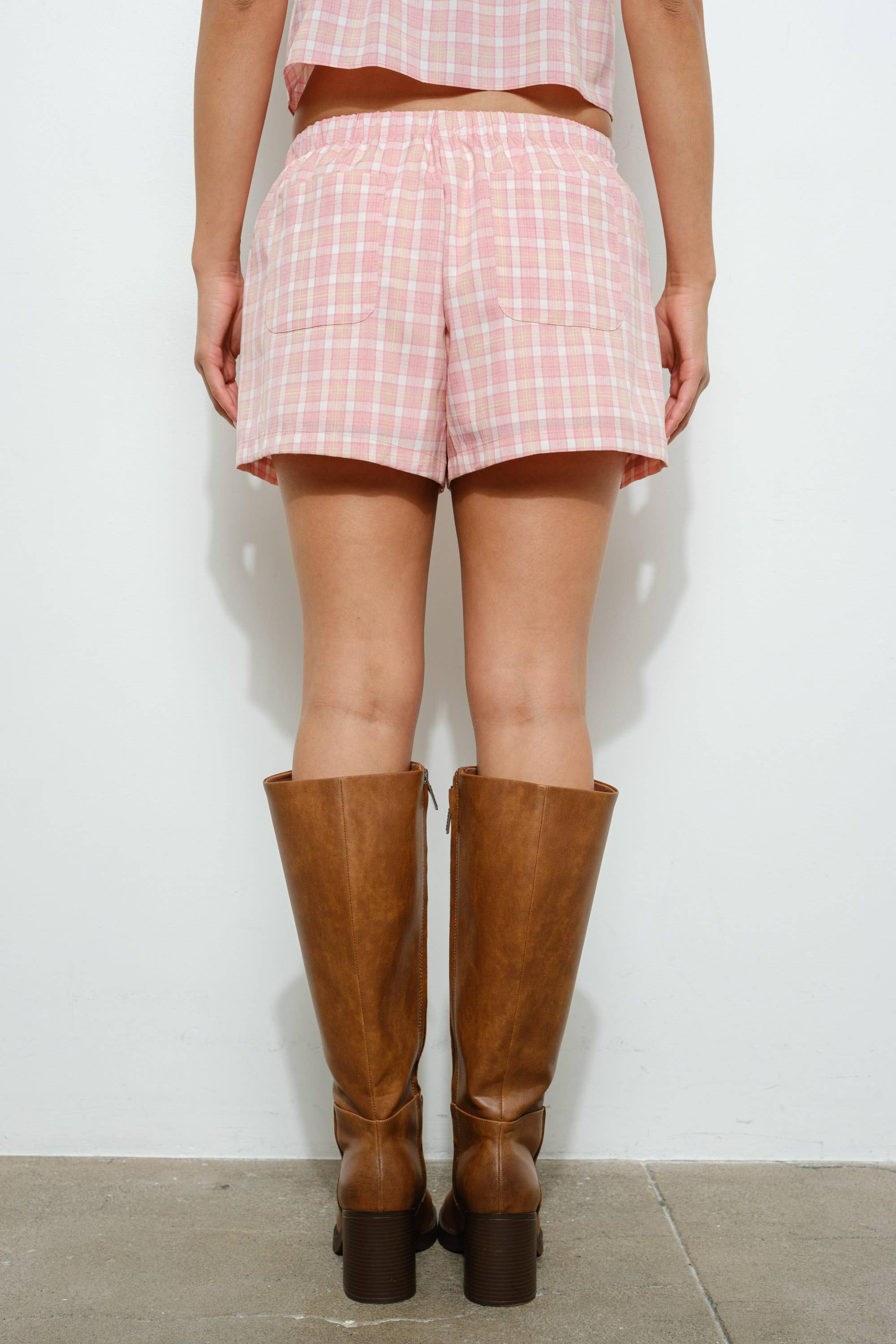 LACE TRIM PLAID SHORTS