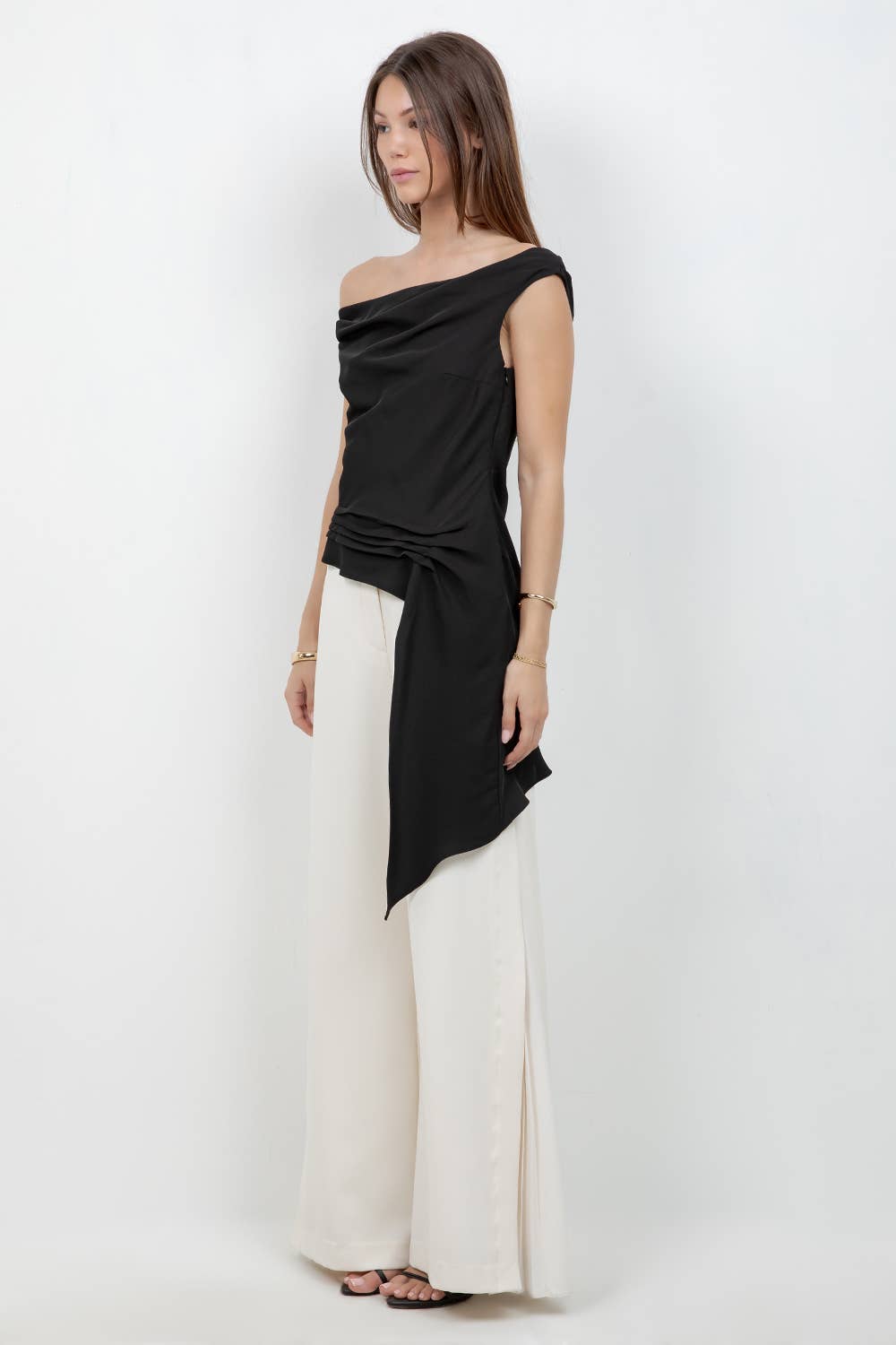 SOFT WOVEN ASYMMETRICAL SLEEVELESS TOP W PLEAT DETAILS