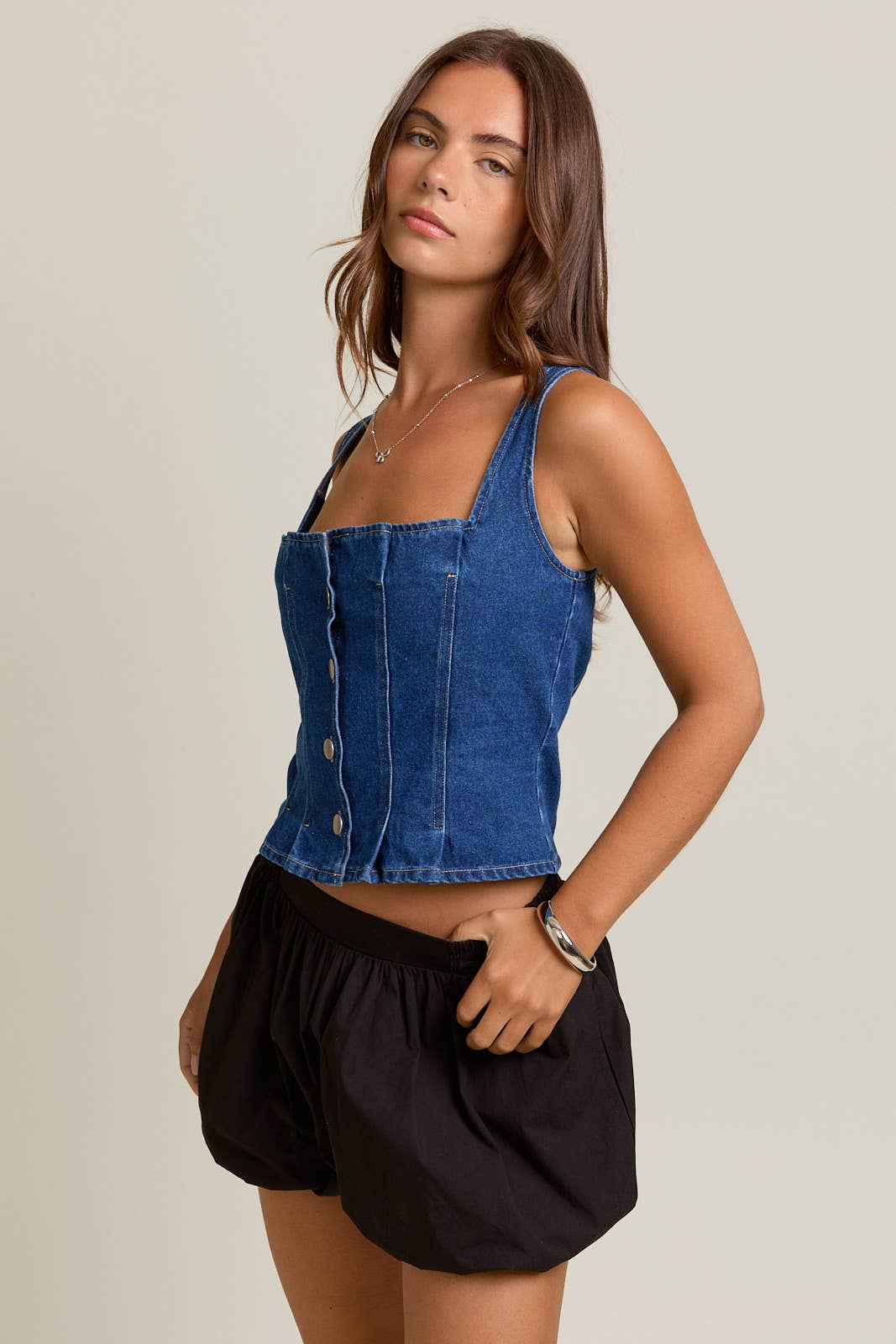 FRONT PLEATED DETAIL SLEEVELESS DENIM TOP