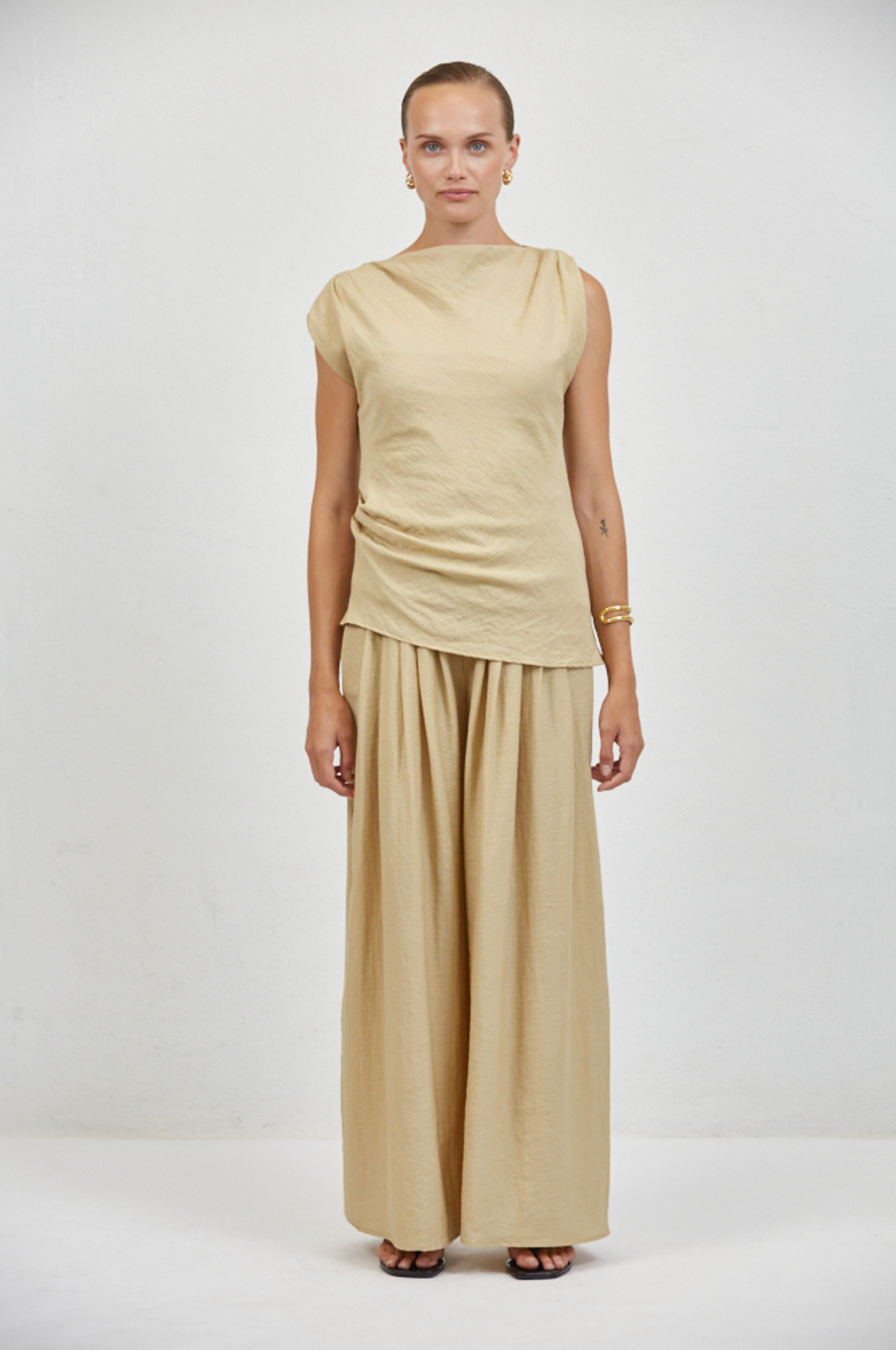 IRIS TOP