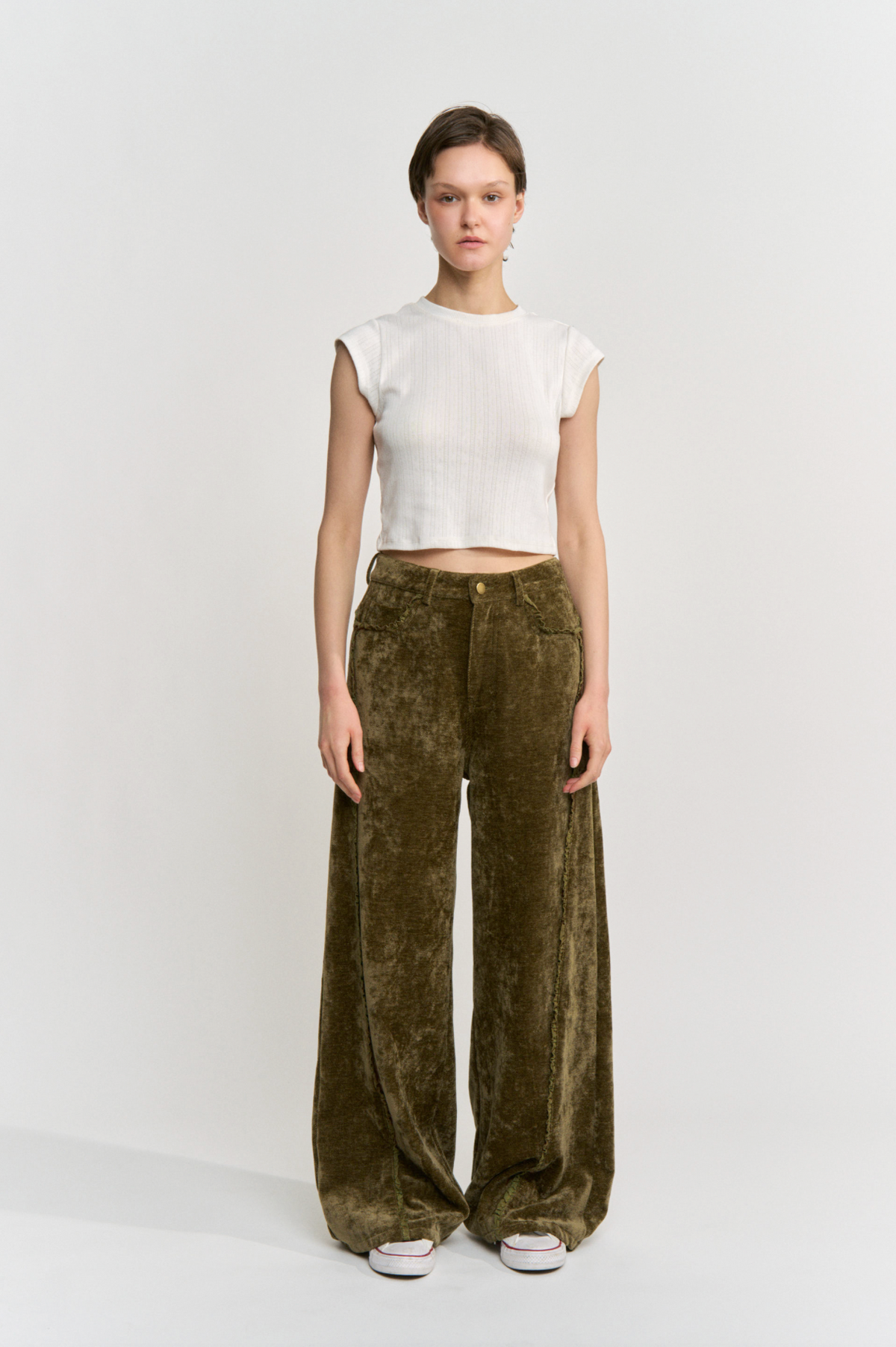 THE OLIVE CORDUROY PANTS