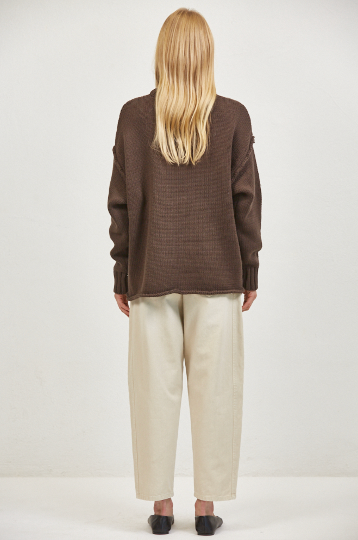 WEST SWEATER