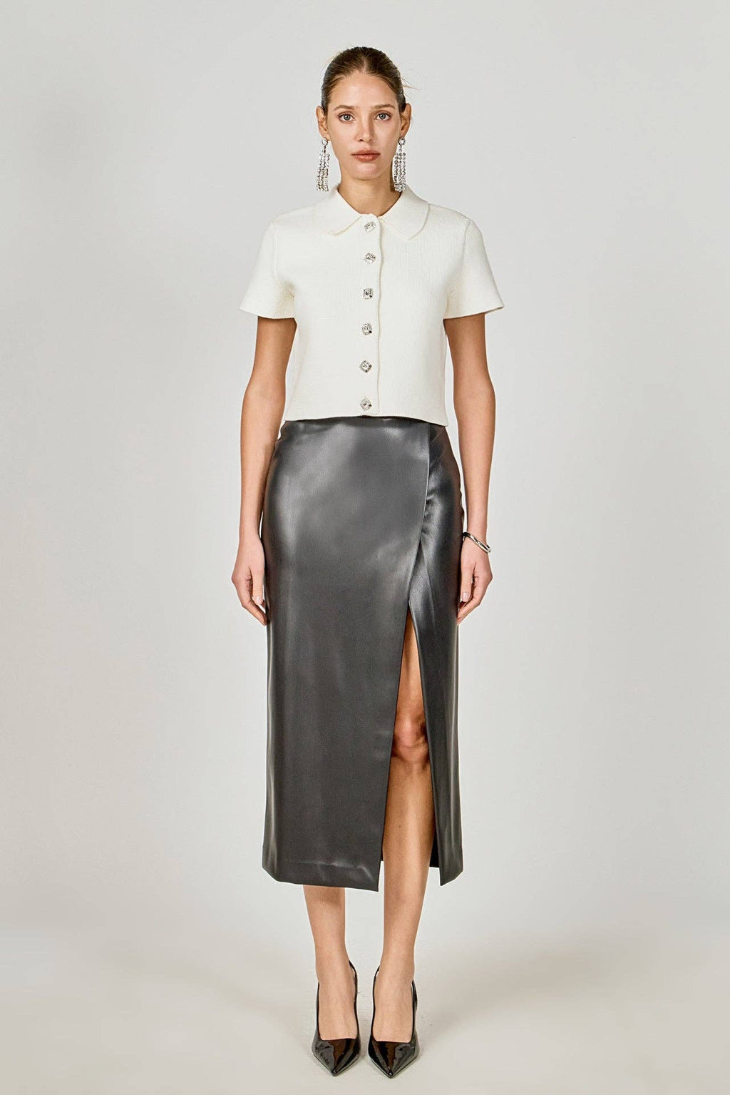 JEWL BUTTONED CROPPED KNIT TOP
