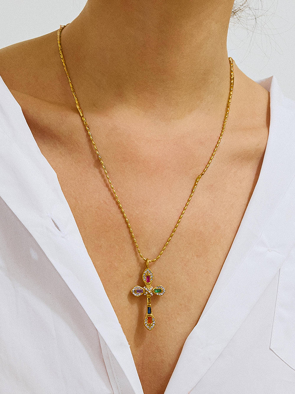 AXELLE CROSS NECKLACE
