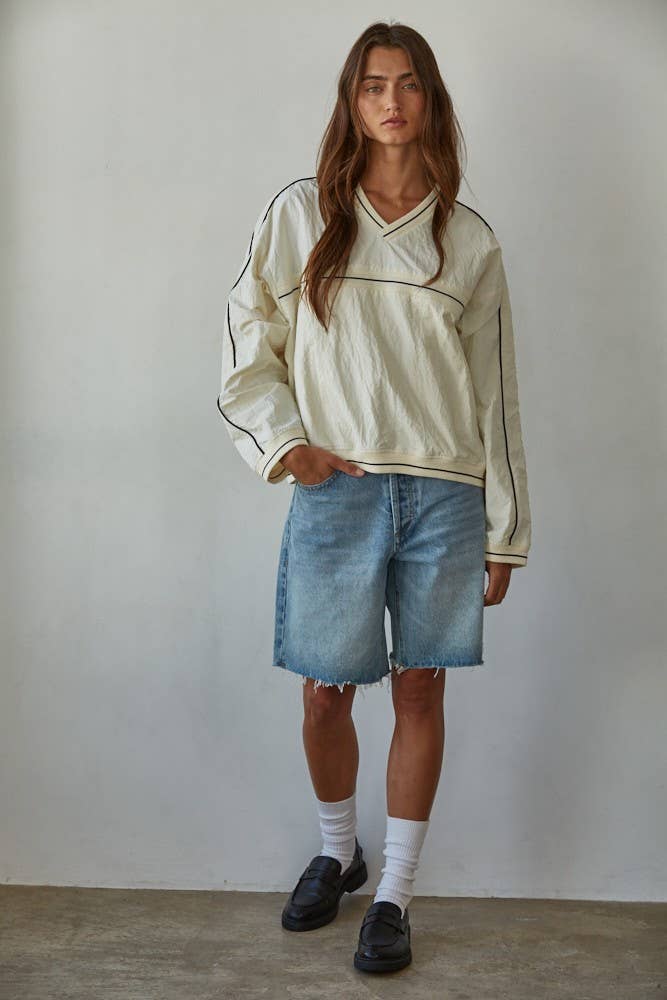 Woven Nylon Wrinkled Texture V-Neck Long Sleeve Pull