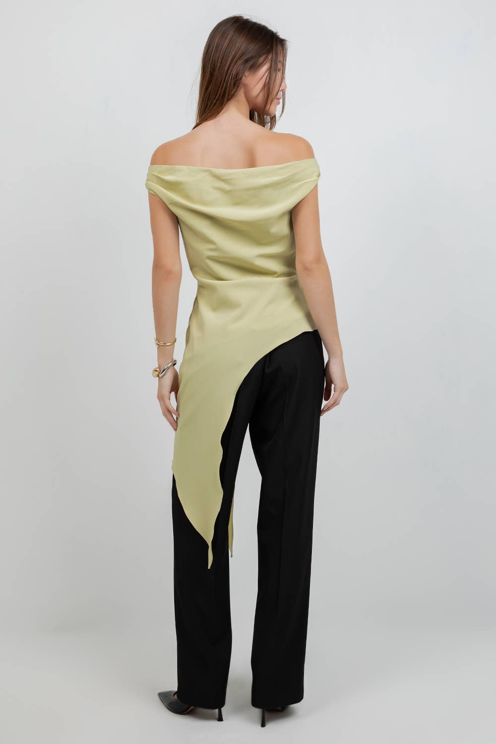 SOFT WOVEN ASYMMETRICAL SLEEVELESS TOP W PLEAT DETAILS