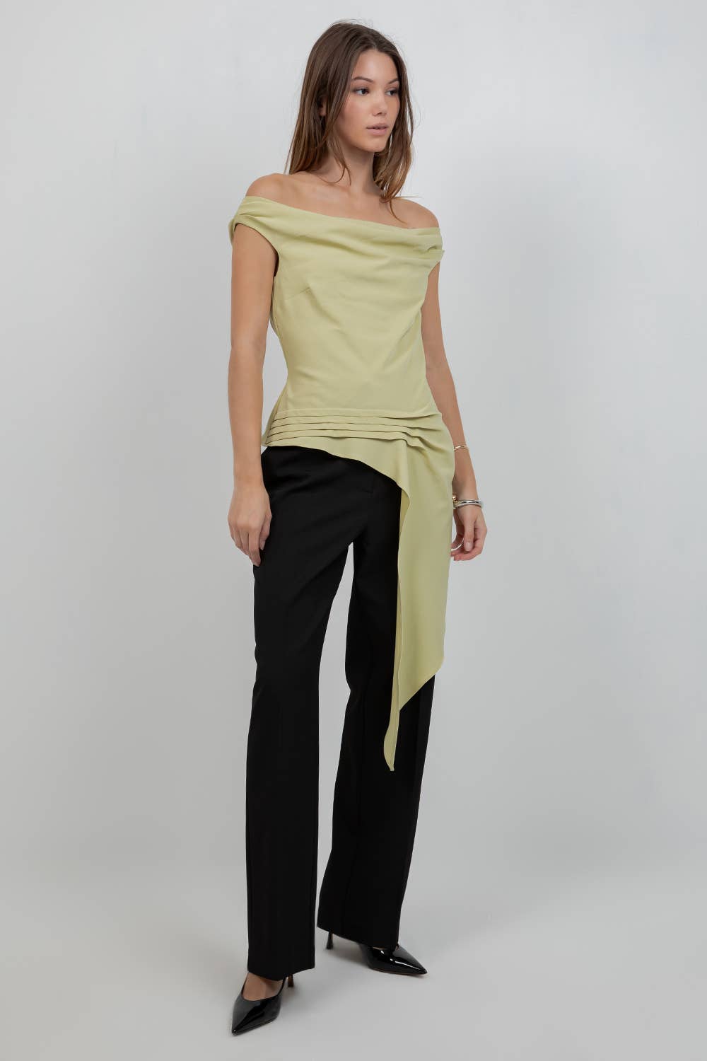 SOFT WOVEN ASYMMETRICAL SLEEVELESS TOP W PLEAT DETAILS