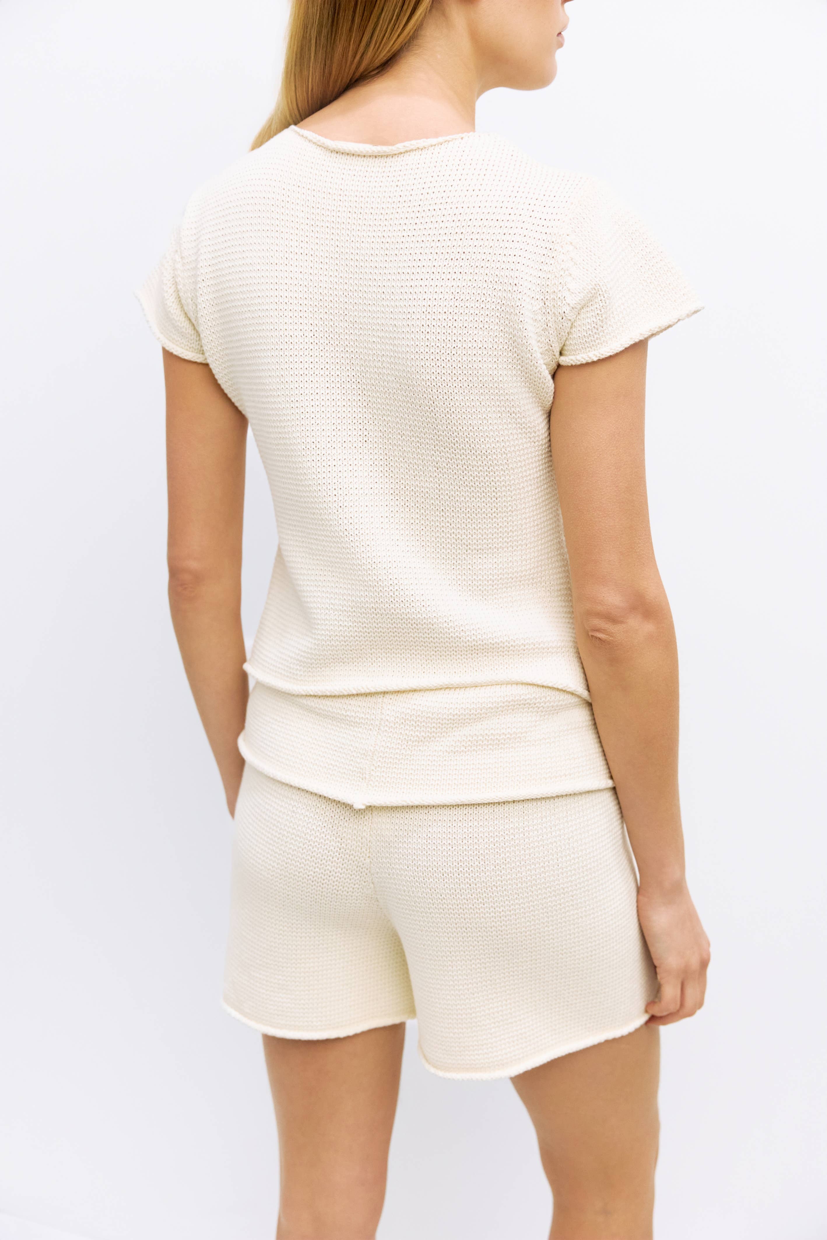 THE ALANA TOP | SUMMER KNIT BUTTON-DOWN TOP