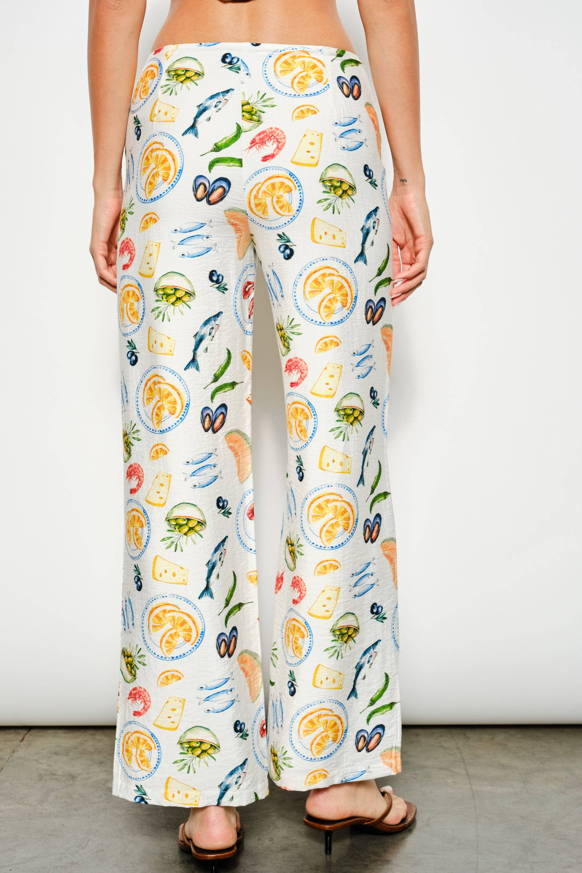MADDOX PICNIC PRINT PANTS