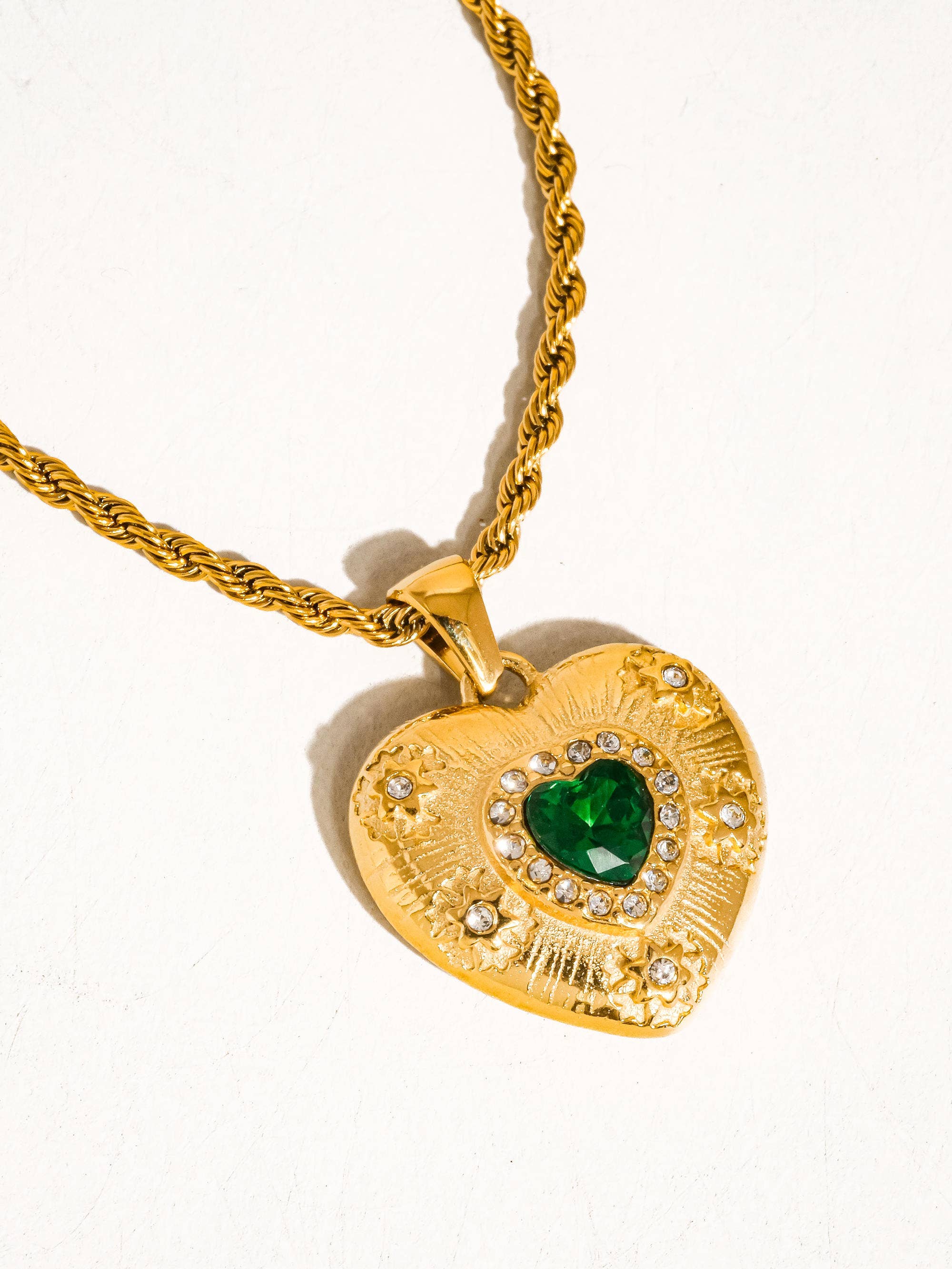 18K Gold Non-Tarnish Green Heart Necklace