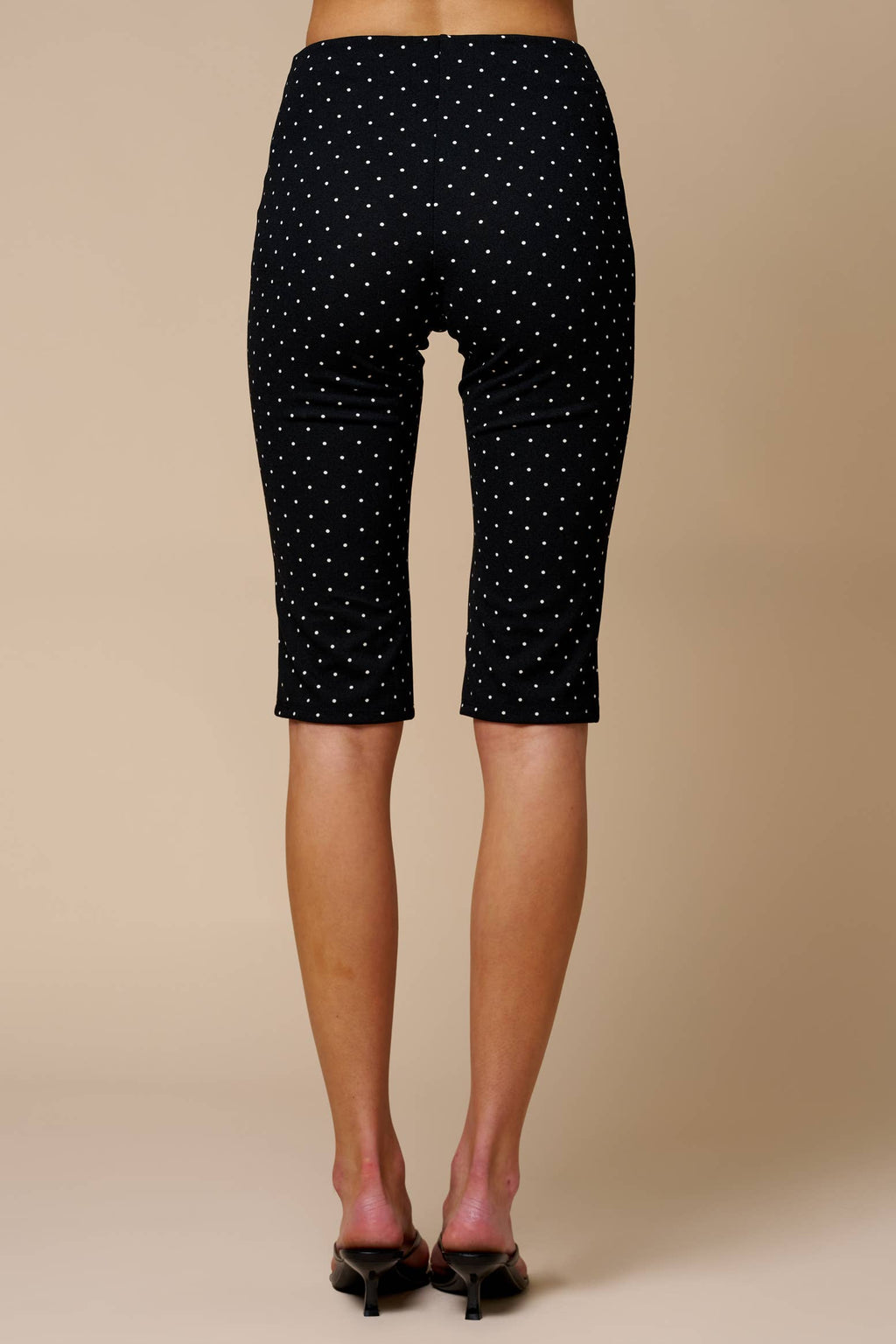 POLKA DOT CAPRI PANTS