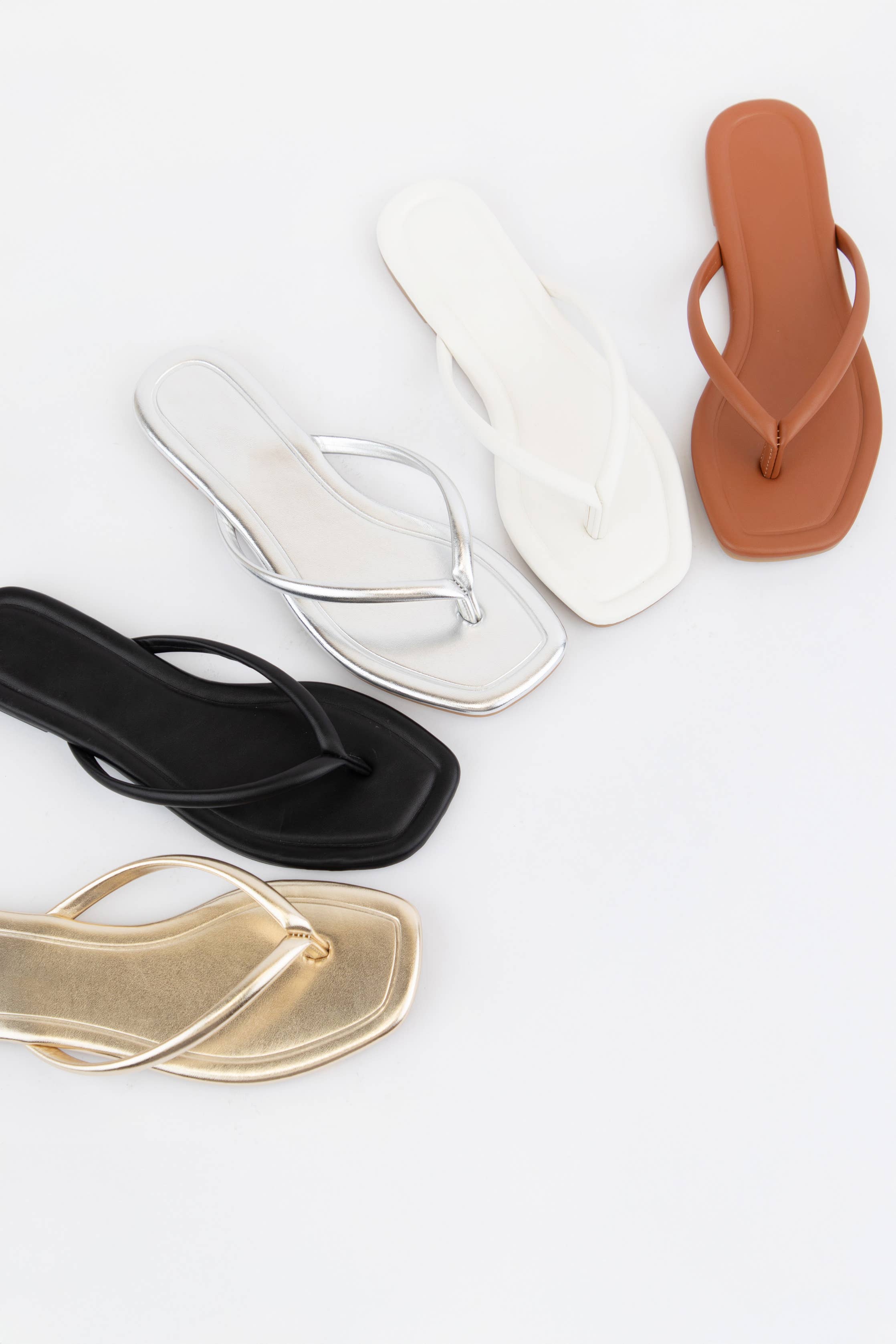TALLULAH-1 SOLID COLOR SQUARE-TOE THONG SANDAL