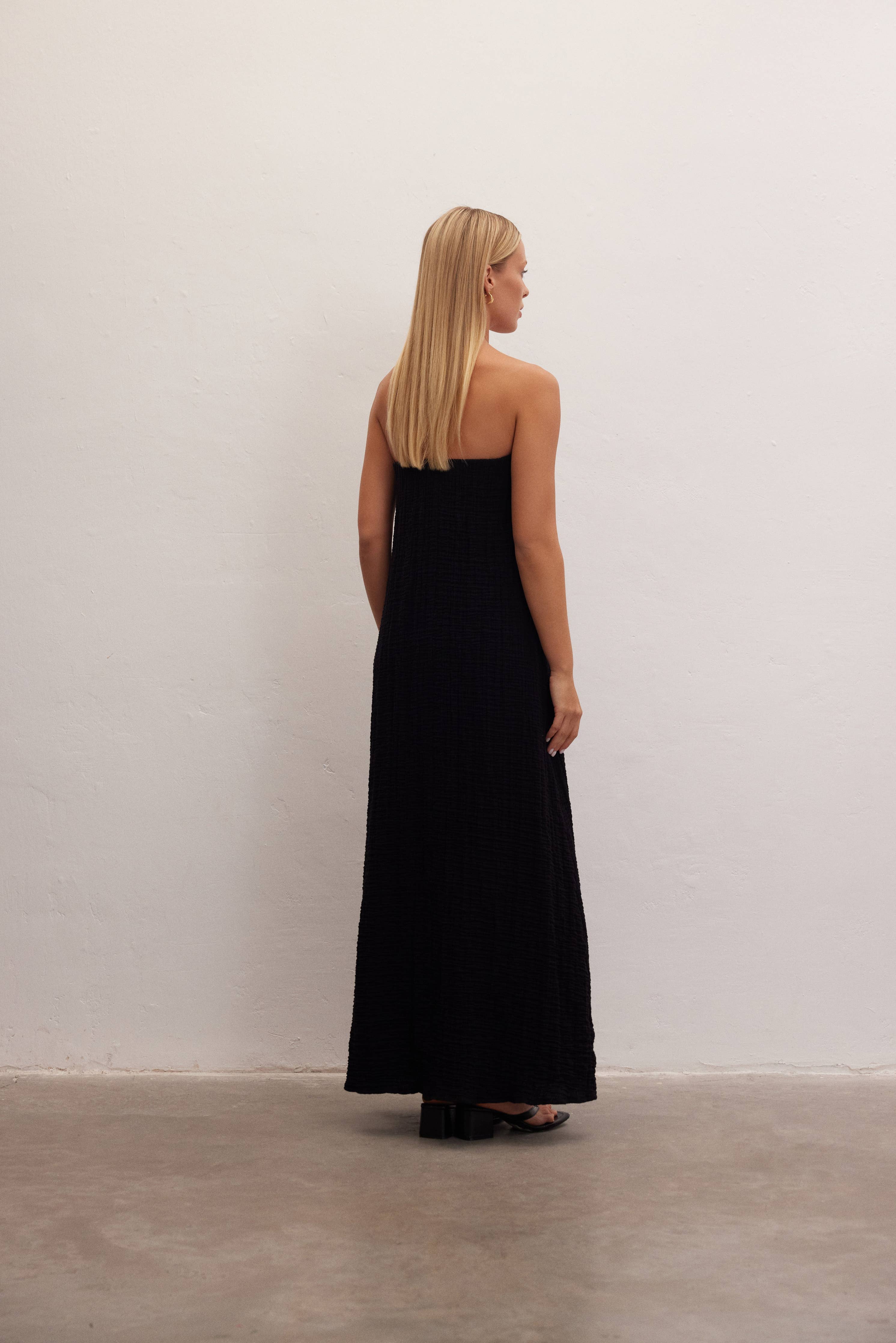 Zephyr | Textured Strapless Dress