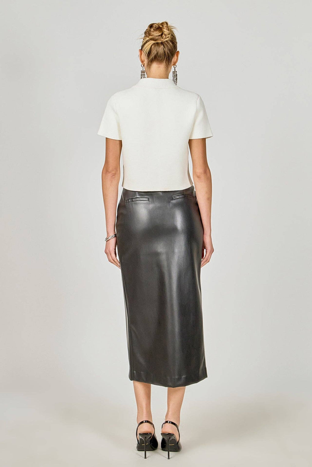 JEWL BUTTONED CROPPED KNIT TOP