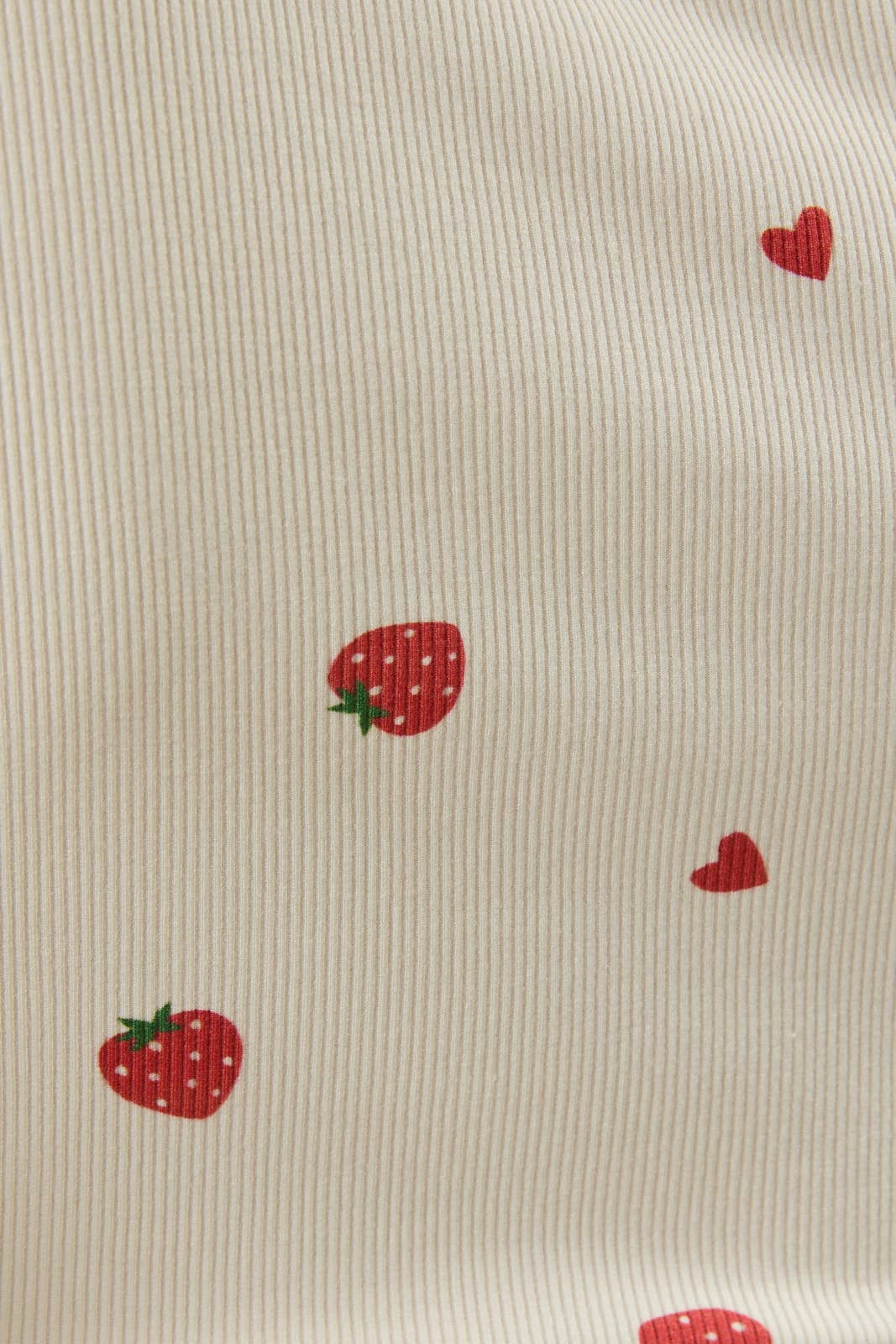 Scoop Neck Sleeveless Strawberry Print Tank top