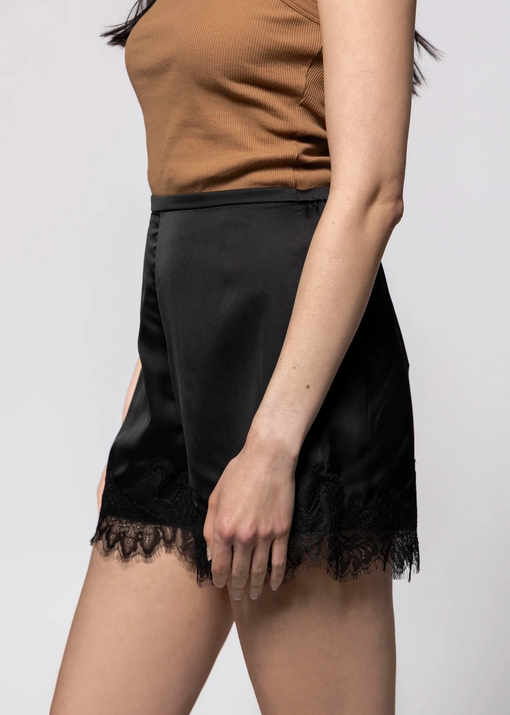 KAIA SHORTS