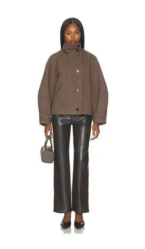 WALKER HIGH NECK SHORT COAT