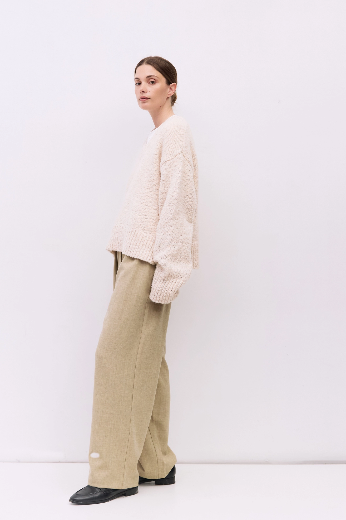 The Glen Sweater | Boucle Knit V Neck Sweater