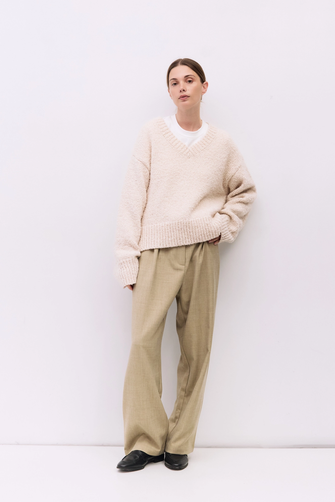 The Glen Sweater | Boucle Knit V Neck Sweater