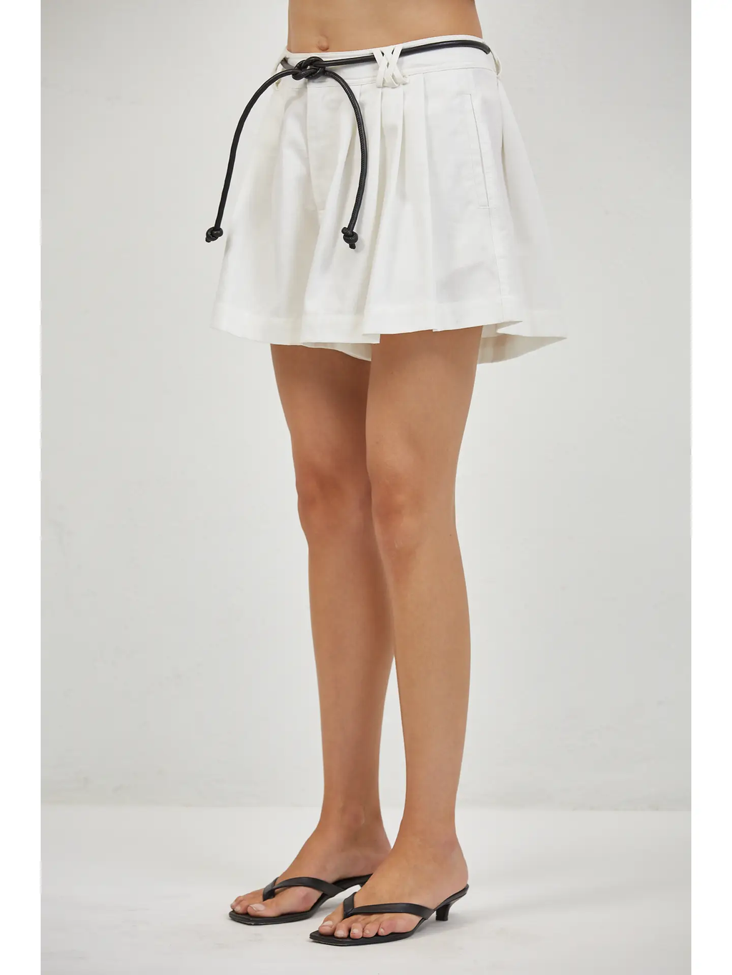 WOVEN COTTON LINEN POLYESTER SHORTS W/ WAIST TIE