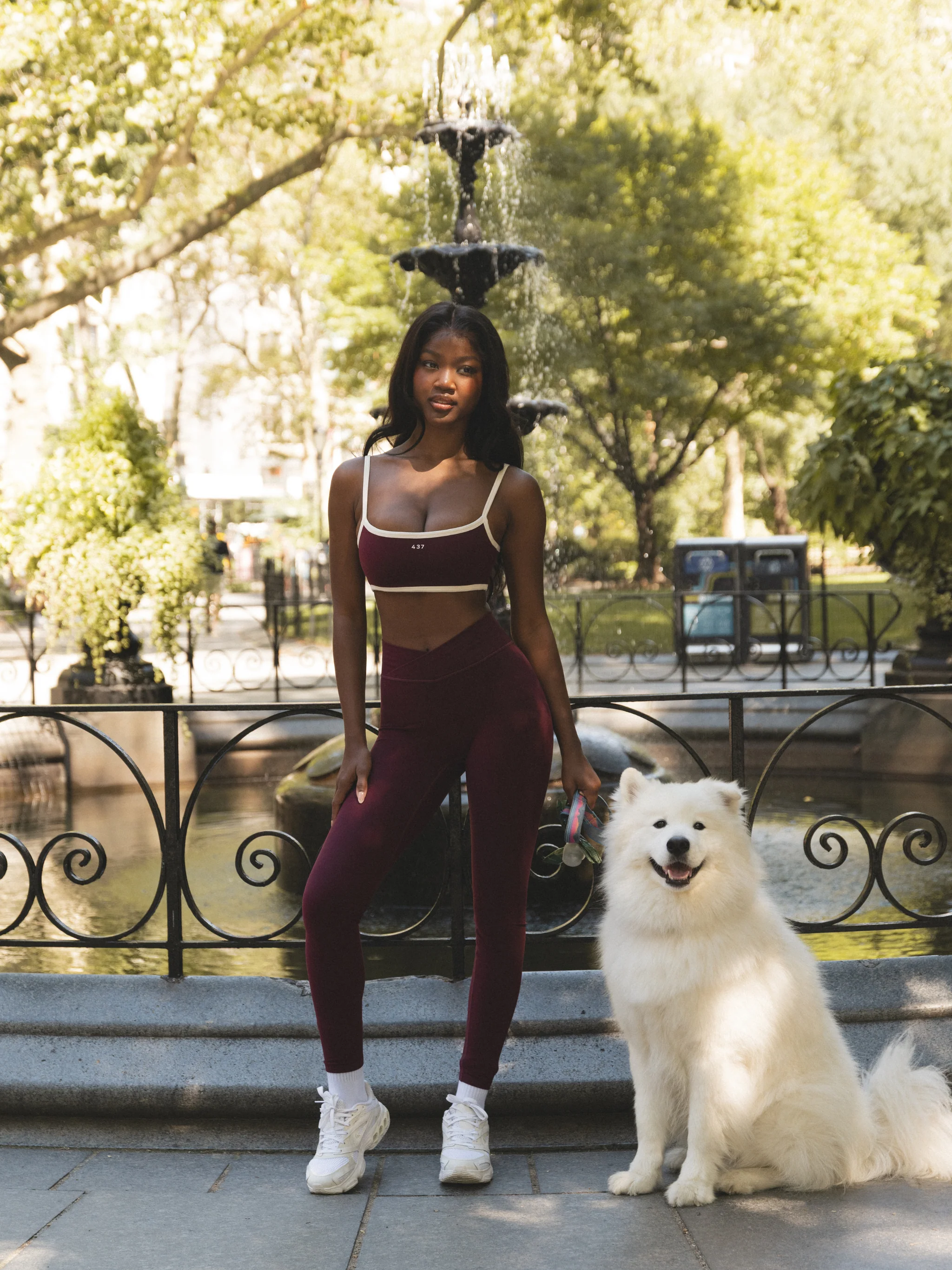 The V Legging - Black Cherry