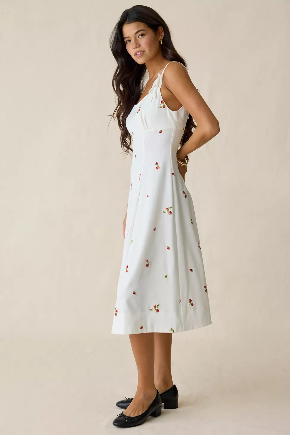 STRAWBERRY KISS TIE-STRAP MIDI DRESS
