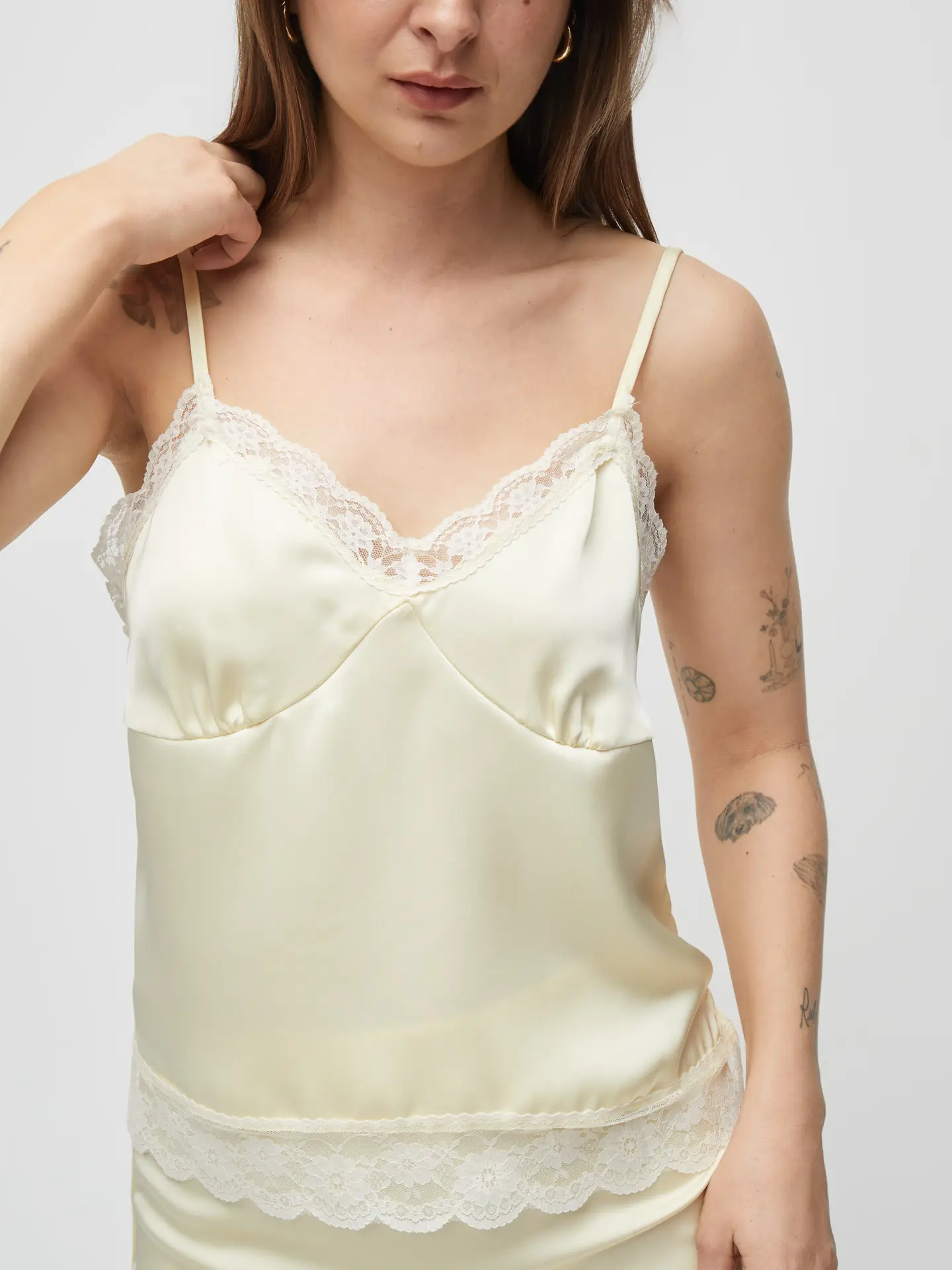 THE SERA TOP | SATIN LACE TANK TOP