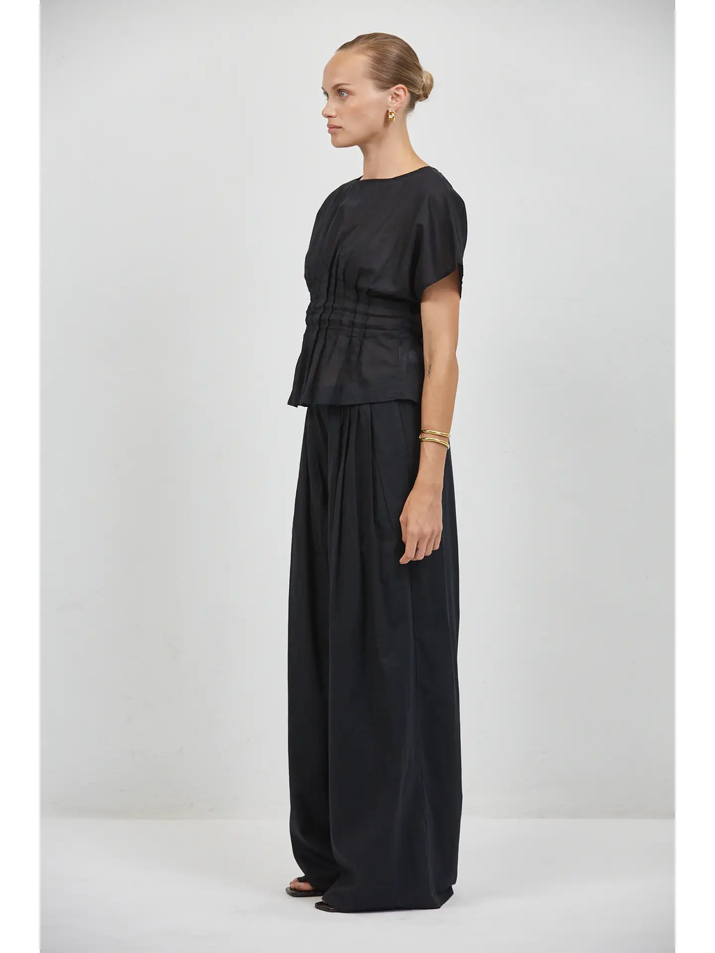 LINEN ROUND NECK SHORT SLEEVE TOP